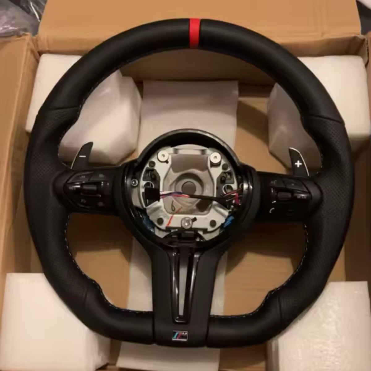 Volant Sport M fond plat BMW